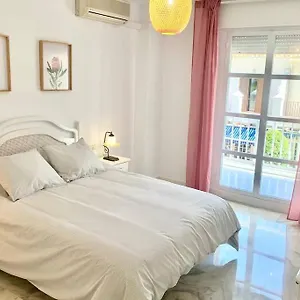 https://amplio-apartamento-junto-al-mar.es-andalucia.com